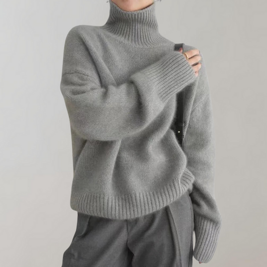 Raelie - Oversized Minimalist Turtleneck Sweater